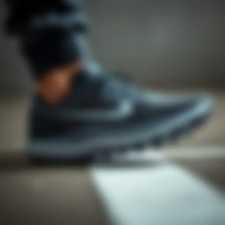 Showcasing the shoe's cushioning and comfort features