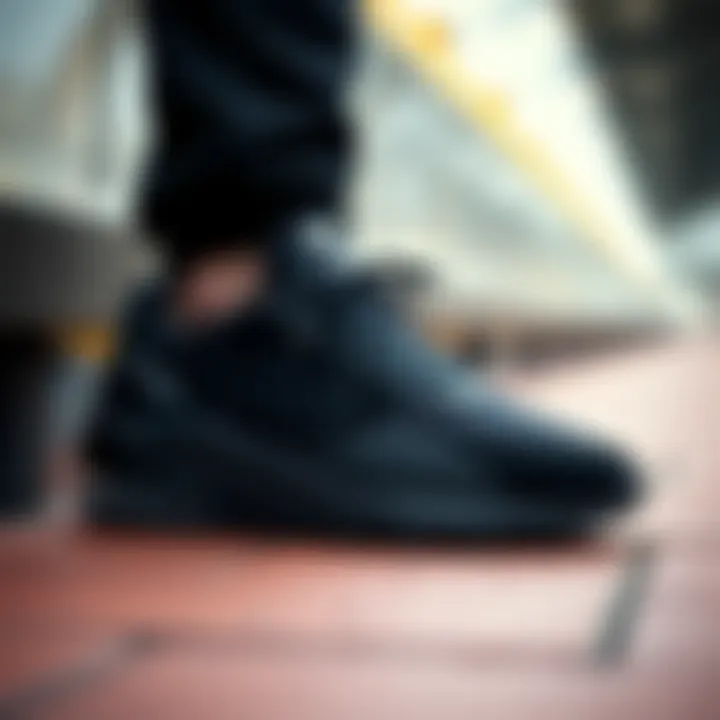 Stylish Sports Shoes for Everyday Use Stylish sports shoes suitable for casual wear and training.